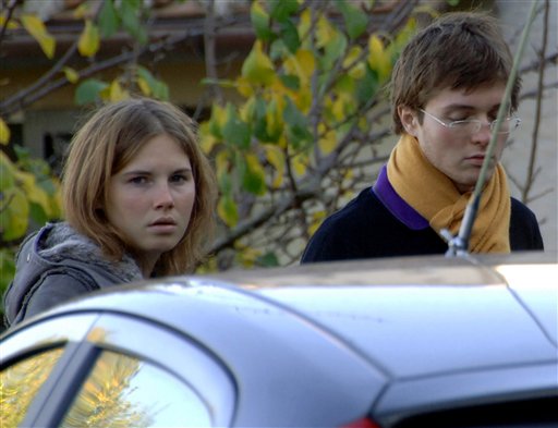 FILE - In this Friday Nov. 2, 2007 file photo
Amanda Marie Knox, left, and Raffaele
Sollecito, stand outside the rented house
where 21-year-old British student Meredith
Kercher was found dead Friday, in Perugia,
Italy. The state's prosecutor is arguing his
case that an appeals court should reinstate
the guilty verdict against U.S. exchange
student Amanda Knox for the grisly 2007
murder of her roommate. Prosecutor Alessandro
Crini said Monday that Italy's highest court
had "razed to the ground" the Perugia
appellate court's 2011 decision to throw out
the guilty verdicts, freeing Knox and co-
defendant Raffaele Sollecito. (AP
Photo/Stefano Medici)