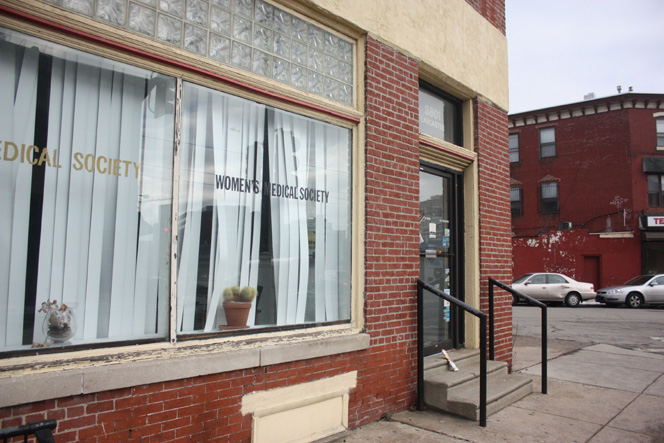 Philadelphia abortion doctor gets 30 years for pill mill