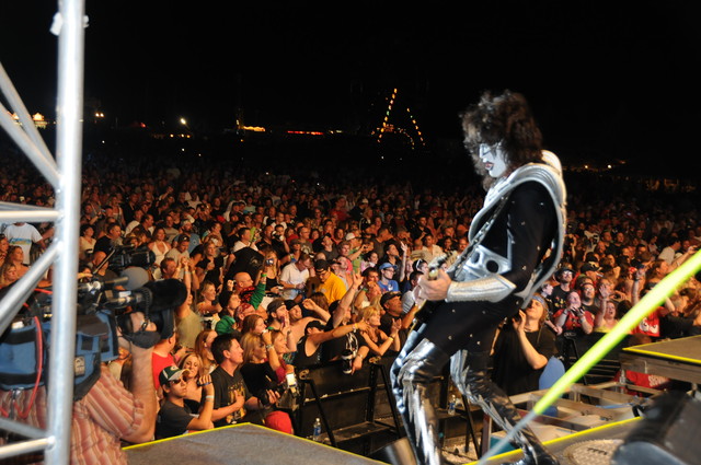 Nirvana, KISS, Linda Ronstadt among Rock and Roll Hall of Fame inductees