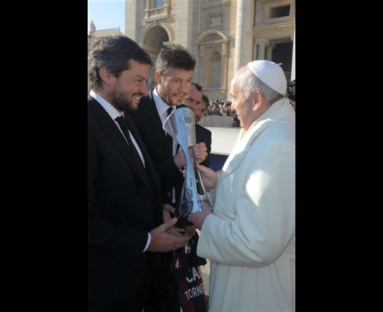 Papa recibe a San Lorenzo, su equipo favorito de fútbol