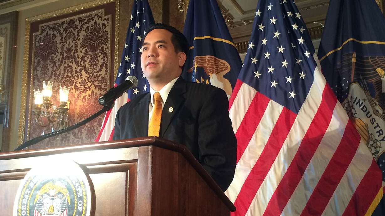 Reyes calls for more restitution for child porn victims