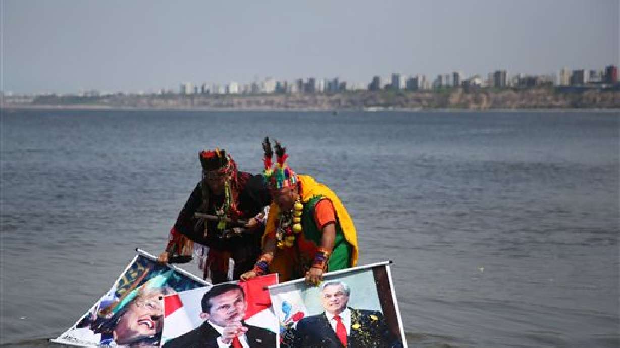 Piñera y Bachelet abordan próximo fallo de La Haya