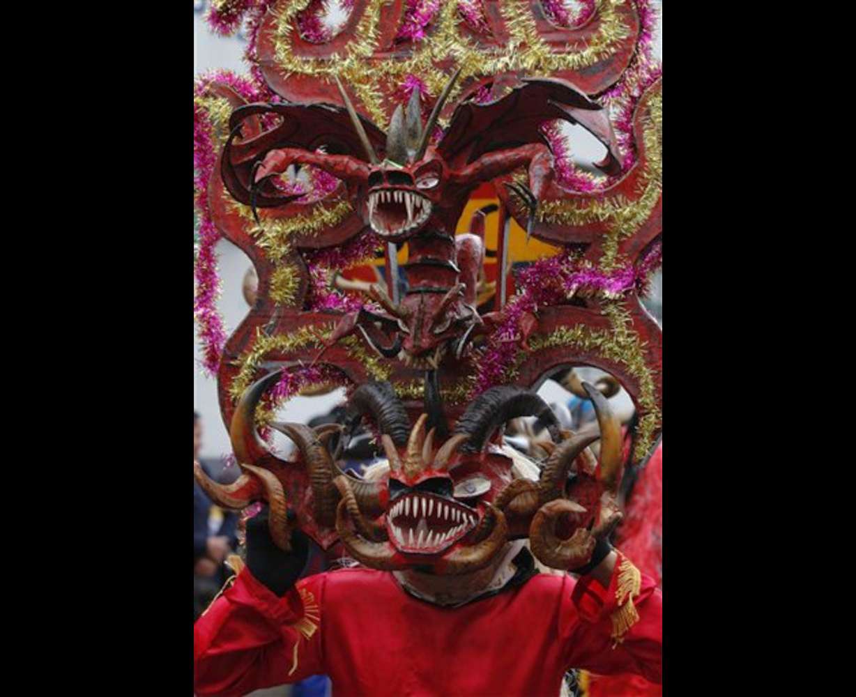 Los diablos bailan en ecuador