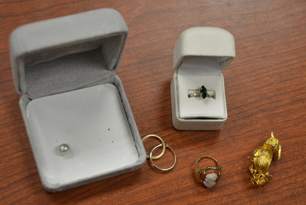 $25K worth of jewelry returned to owner after burglary
