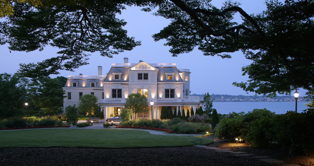 The Chanler is the only hotel along Newport,
Rhode Island's scenic Cliff Walk. The mansion
was completed in 1873 for New York Congressman
John Winthrop Chanler and his wife Margaret
Astor Ward.
