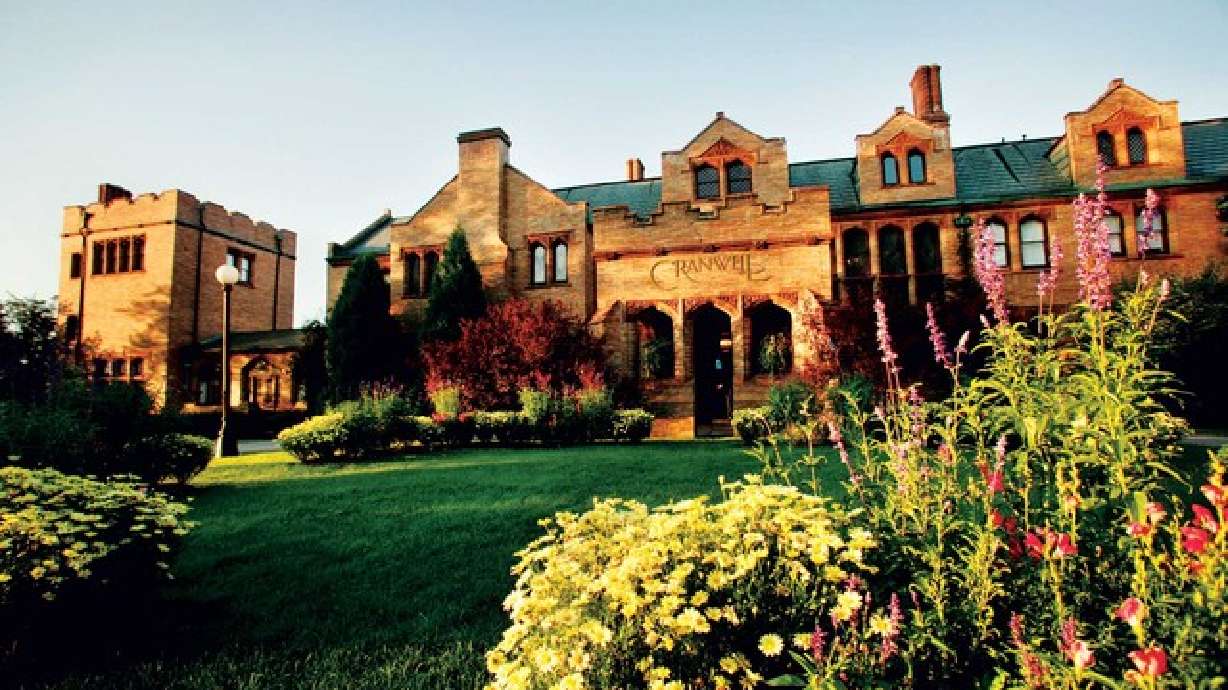 8 elegant U.S. mansion hotels