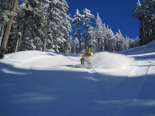 Laurenne Ross, an Audi FIS Alpine World Cup
Downhill podium finisher, says Mount Bachelor
is one for speedsters. "Sparks Lake is my
all-time favorite run," says Ross. "It's
reminiscent of a downhill course: twists and
turns, steeps and flats, jumps and banked
turns, I still love flying down that run at
full-speed -- there's no better feeling in
the world."