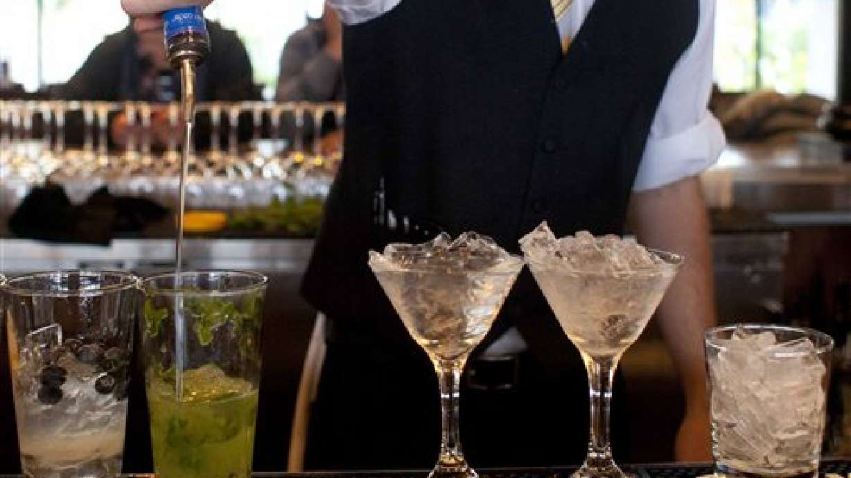 Vinculan alcohol a declive mental en hombres