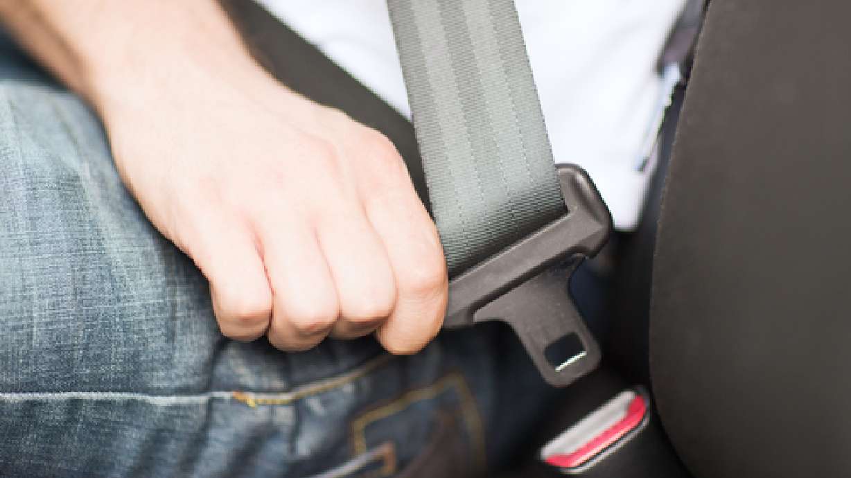 Utah lawmakers try again to require seat belts on freeways