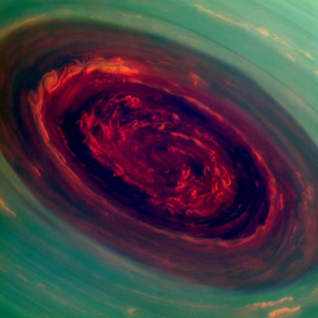 6 stunning images of Saturn's system