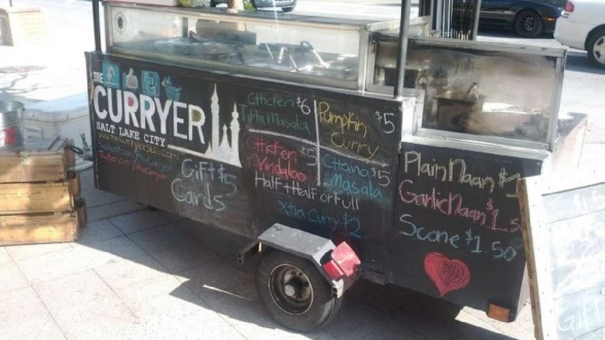 Veteran starts Indian food cart from war zone
