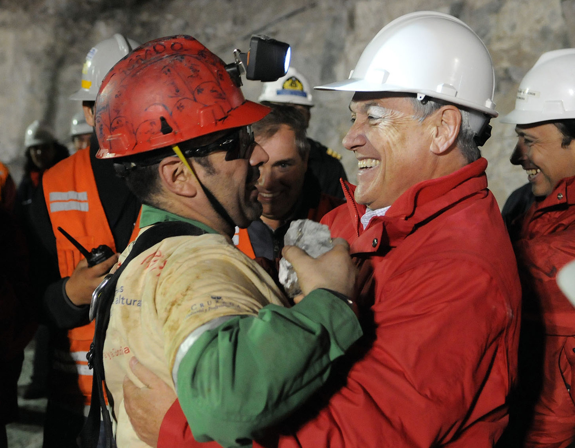 Banderas destaca el valor de la vida de los 33 mineros chilenos