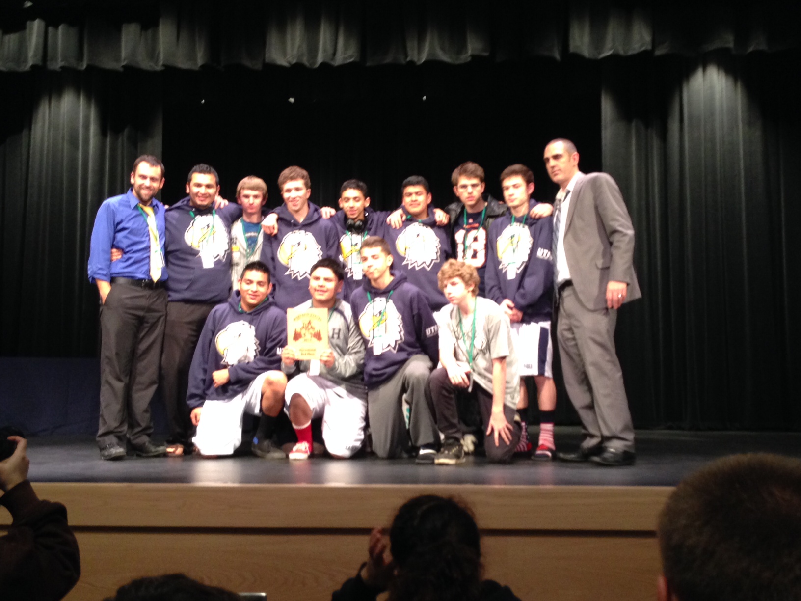 Basketball team of deaf students from Utah takes 2nd at regional championships
