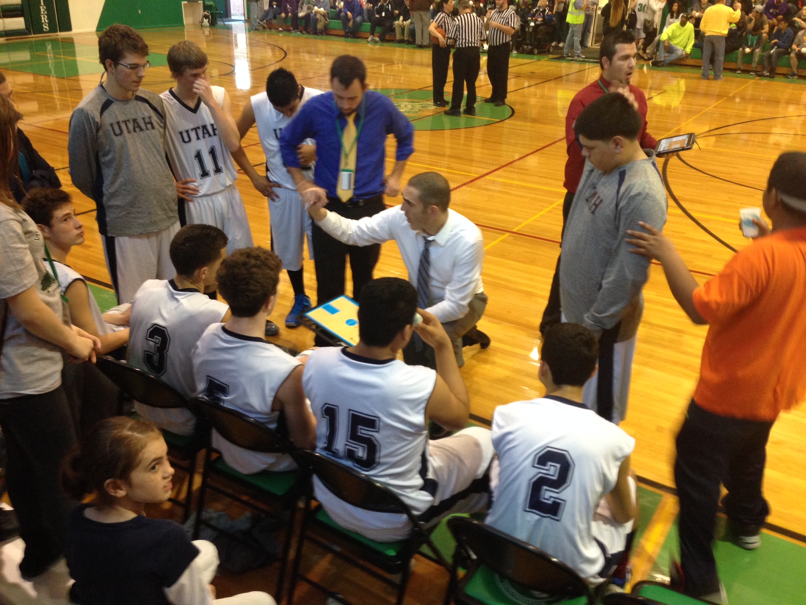 Basketball team of deaf students from Utah takes 2nd at regional championships