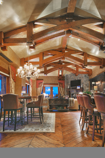 Summit Sotheby's International Realty has 
listed a $17.9 million condo at the St. Regis 
resort that is owned by Papa John's owner John 
Schnatter, Monday, Jan. 27, 2014, in Park City. 
(Photo: Summit Sotheby's)