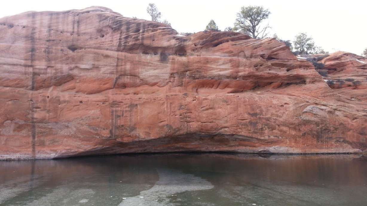 Filmmakers search for Montezuma's treasure in Kanab pond