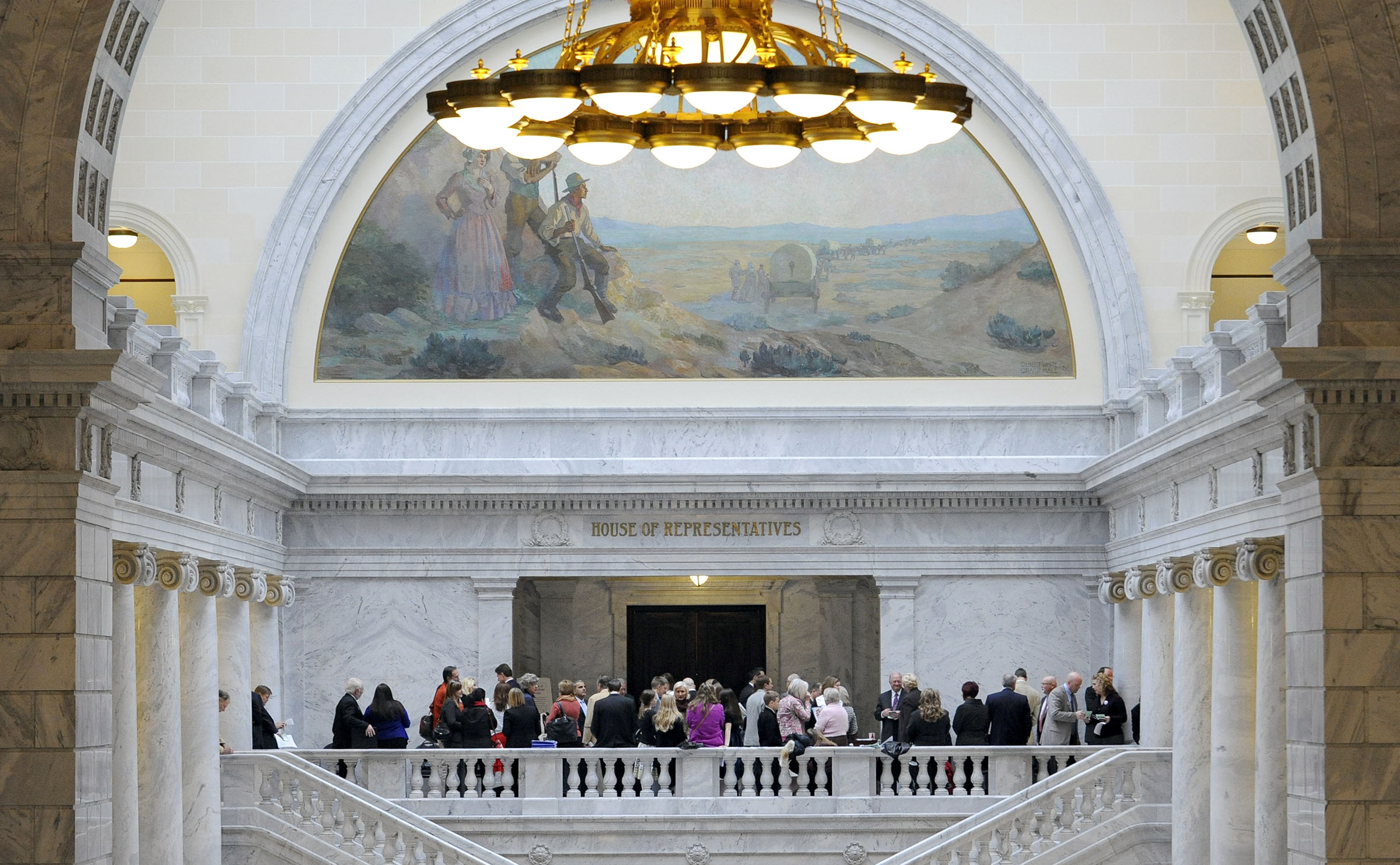 House approves prison move resolution, passes hotel convention bill