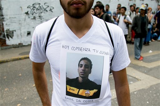 Violento enfrentamiento en Caracas