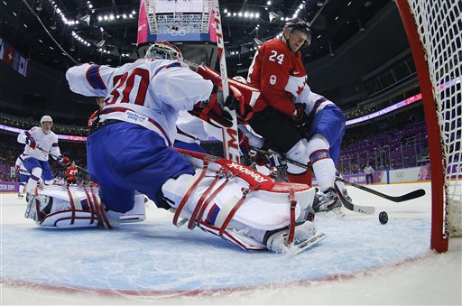 Olimpiadas: Plushenko se despide, EEUU gana más medallas y más que uno en manga corta