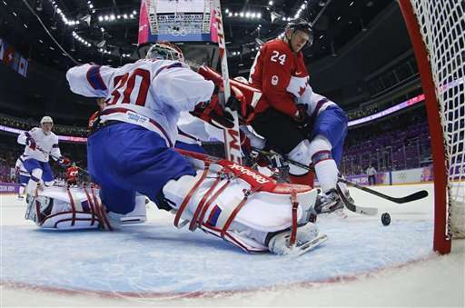 Olimpiadas: Plushenko se despide, EEUU gana más medallas y más que uno en manga corta