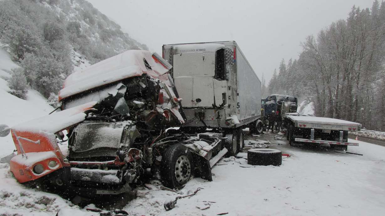 1 injured in semitruck crash in Wasatch County