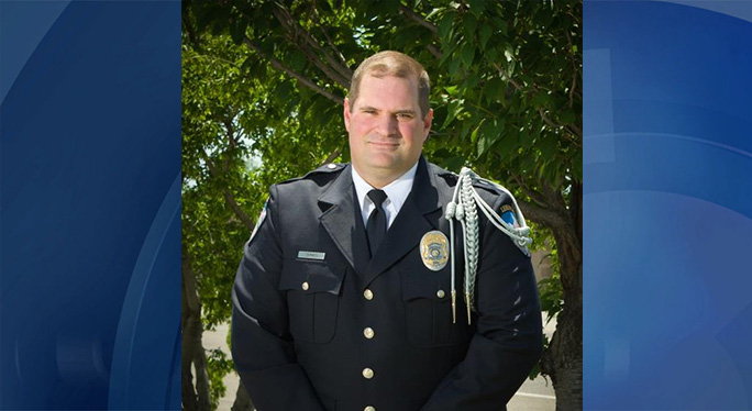 Off-duty police officer helps save life at Del Taco