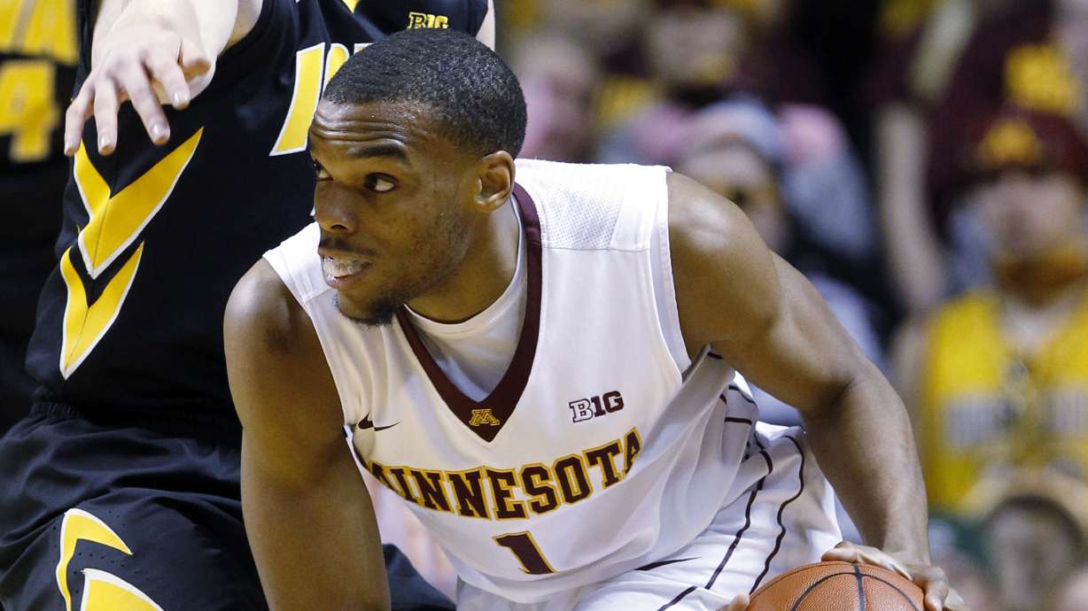 Minnesota races past No. 20 Iowa 95-89