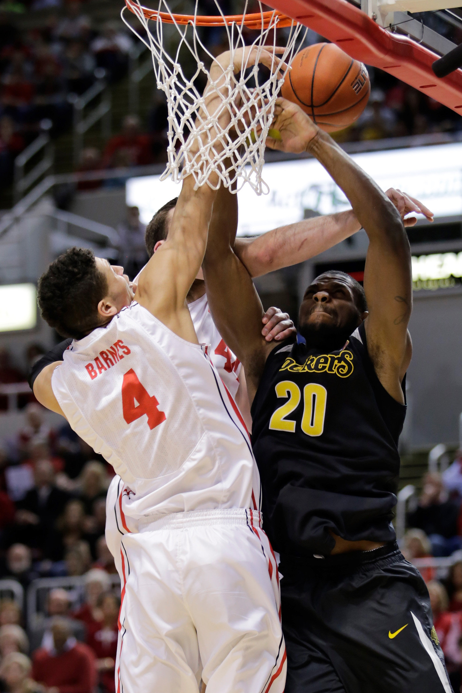 No. 2 Wichita State goes 30-0