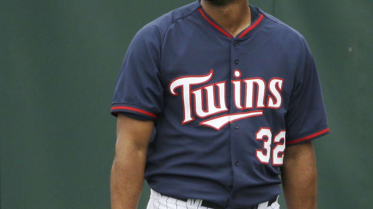 Hicks gets another shot at leadoff for Twins