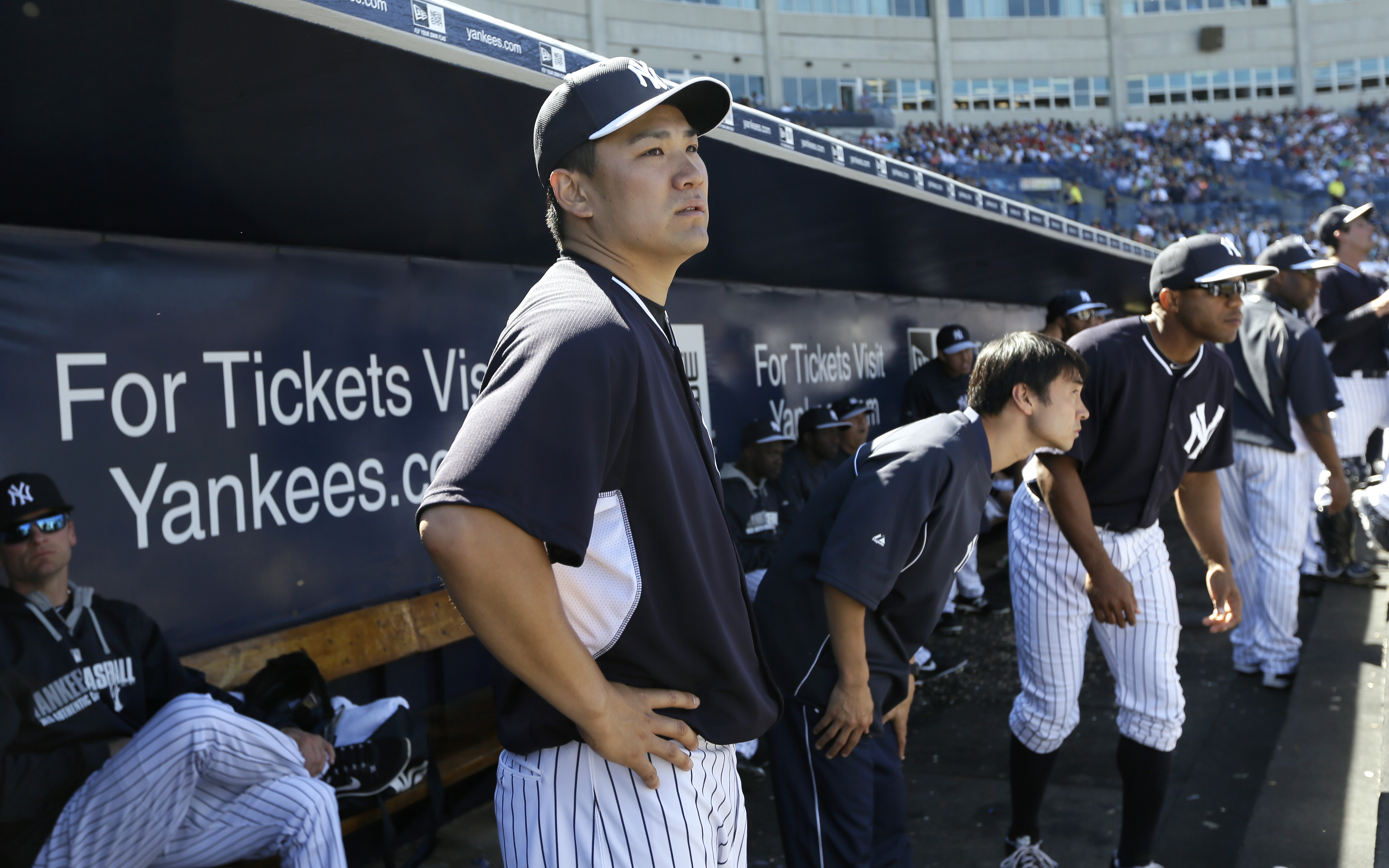 Tanaka goes 2 shutout innings in 1st Yankees game