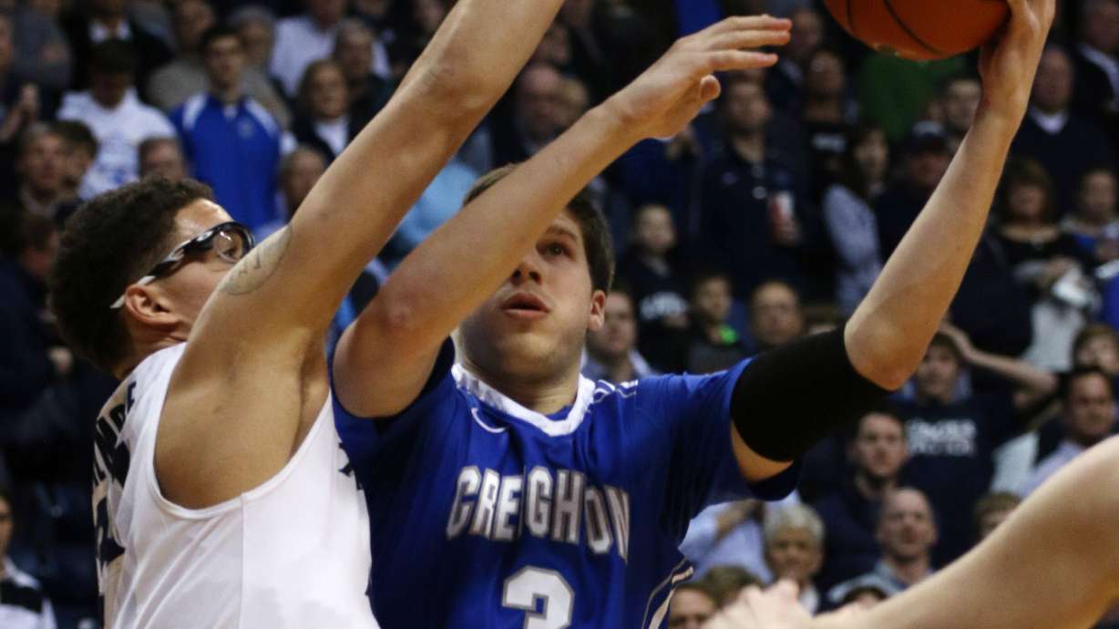 Martin leads Xavier over No. 9 Creighton 75-69