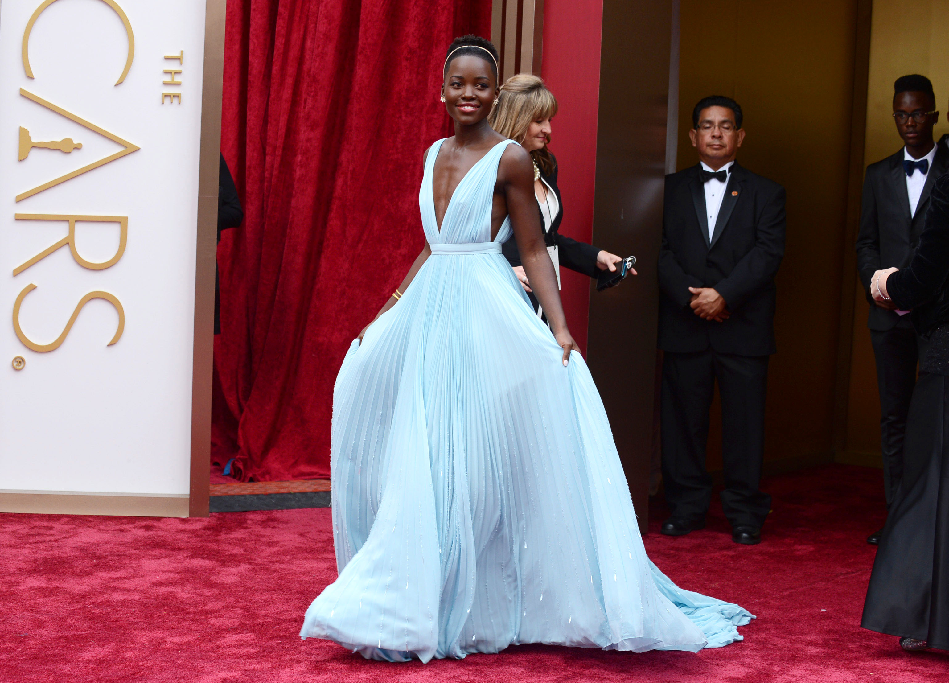 Lupita Nyong'o a goddess in pale blue at Oscars