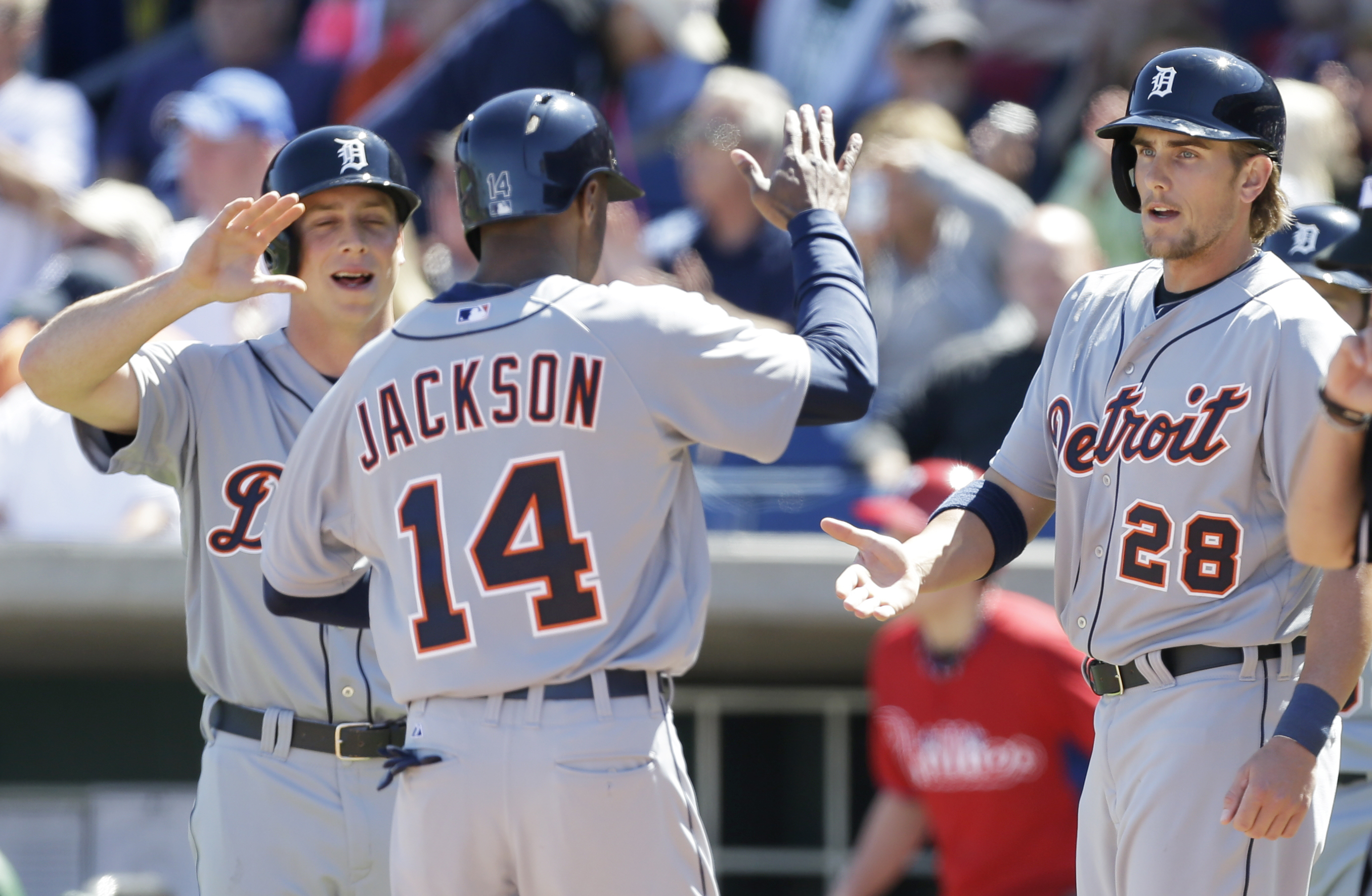 Dirks expected to miss 3 months after back surgery