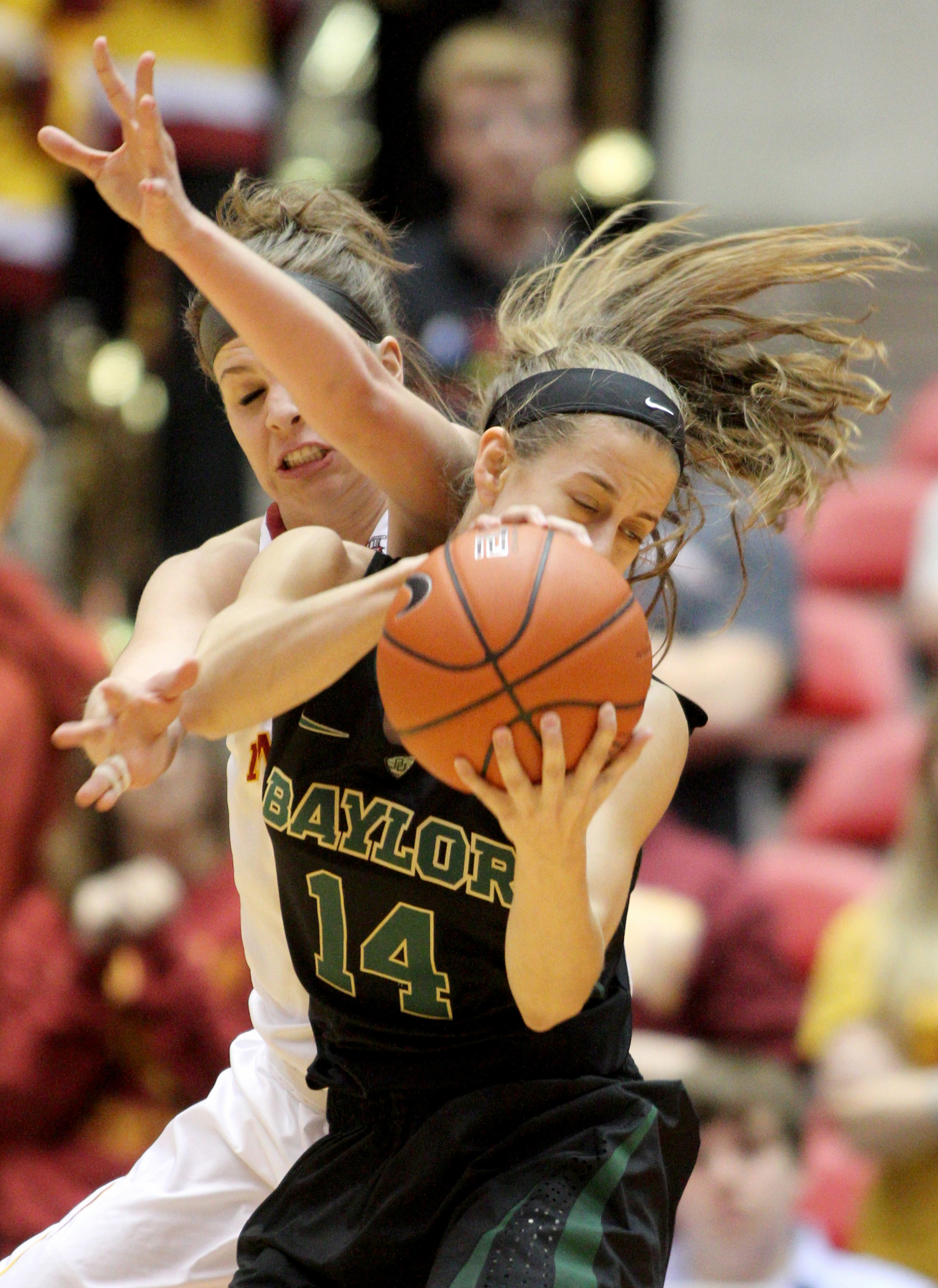 No. 9 Baylor beats Iowa State 70-54