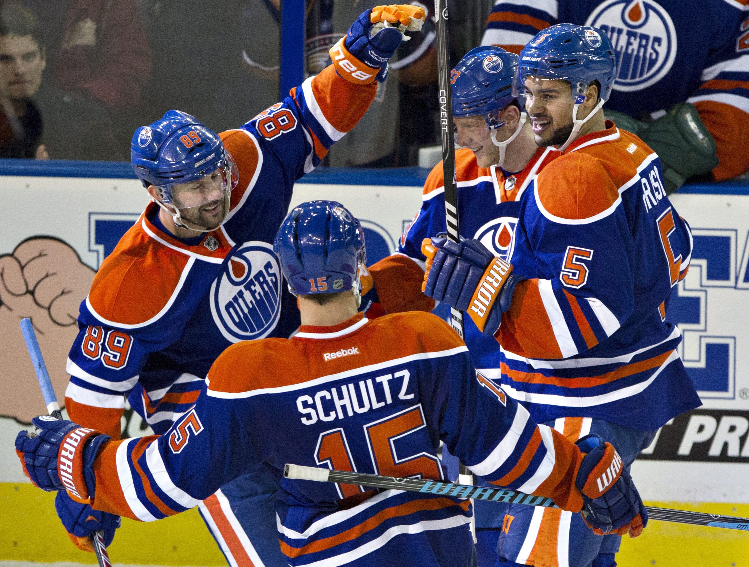 Hemsky, Oilers slip past Senators 3-2