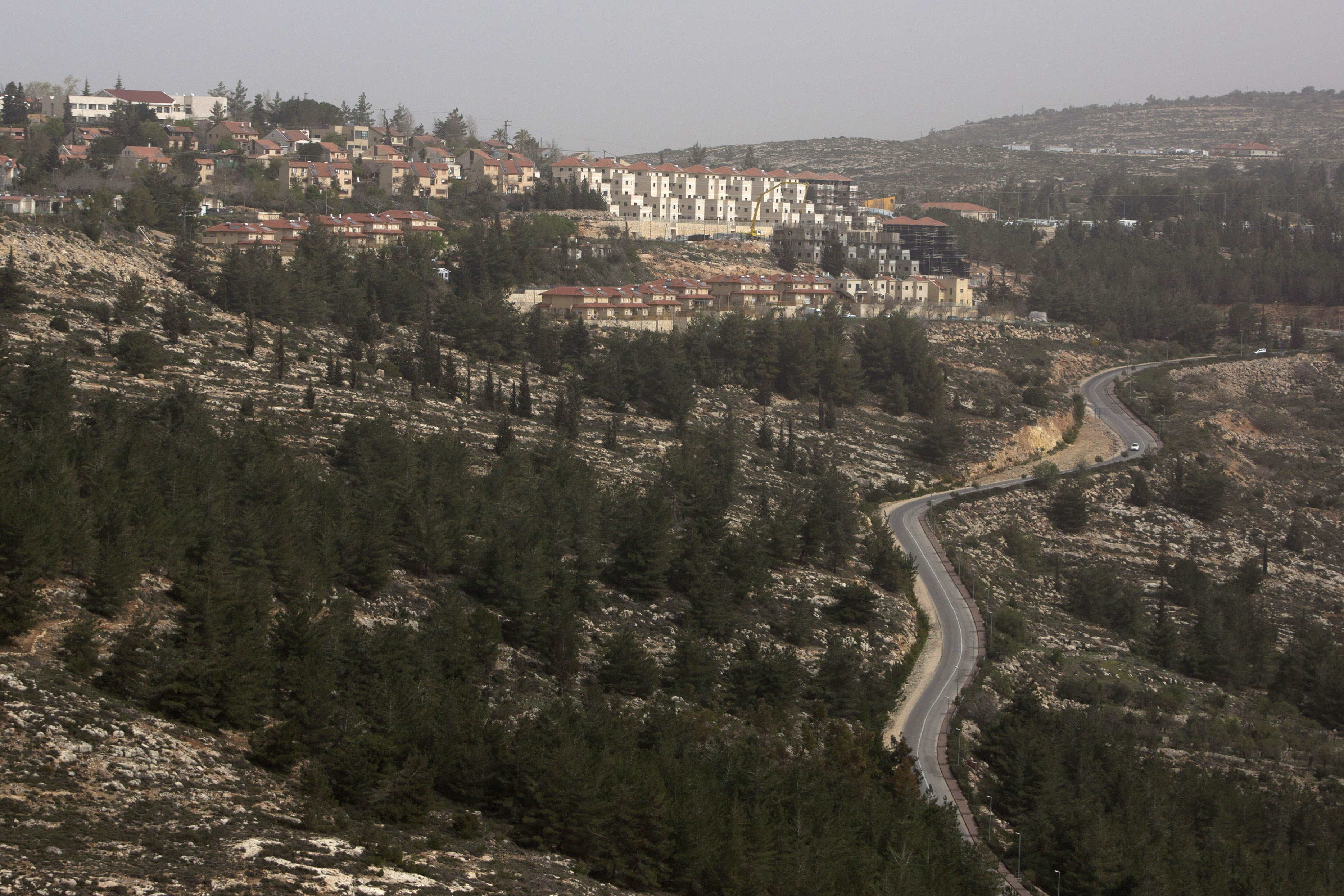 Israel tightens grip on heart of West Bank
