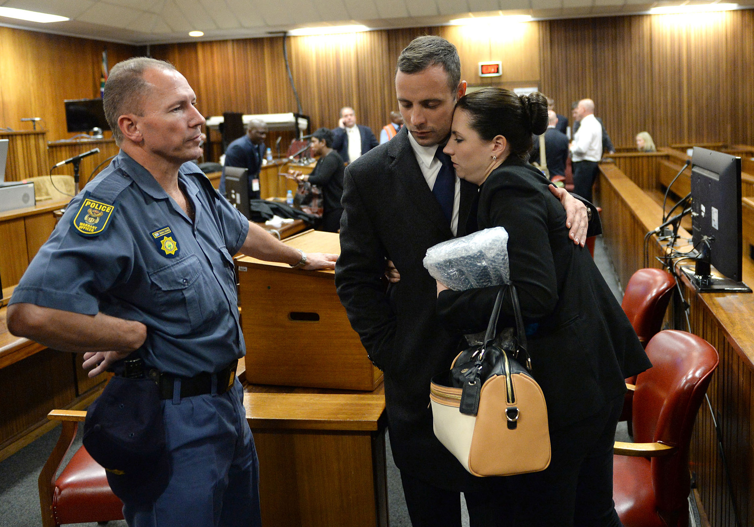 Neighbor testifies in Pistorius trial