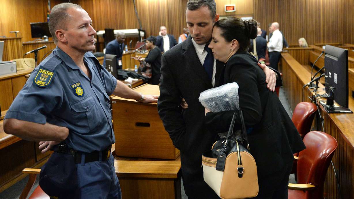 Neighbor testifies in Pistorius trial