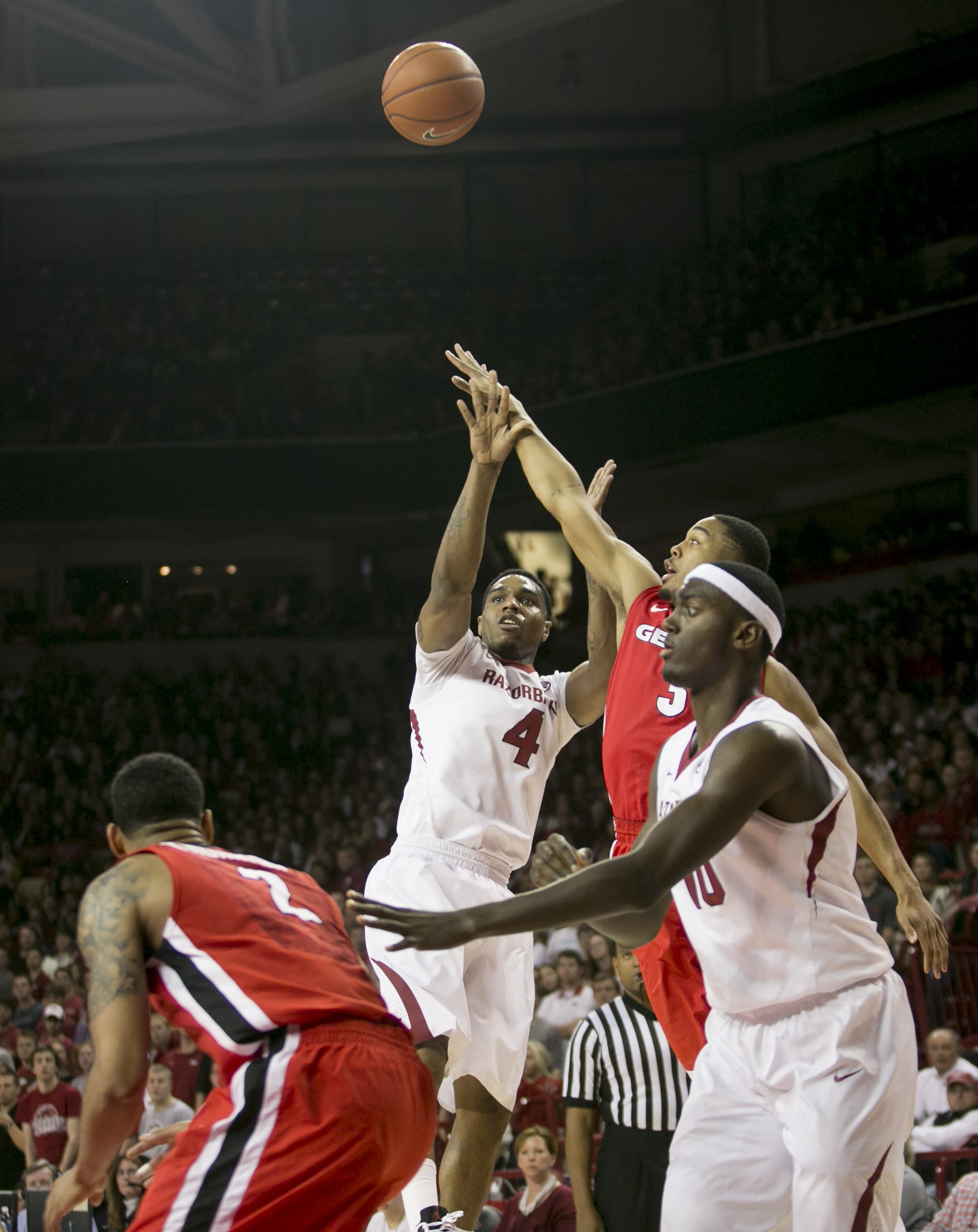 Versatile Clarke leading Arkansas' recent charge