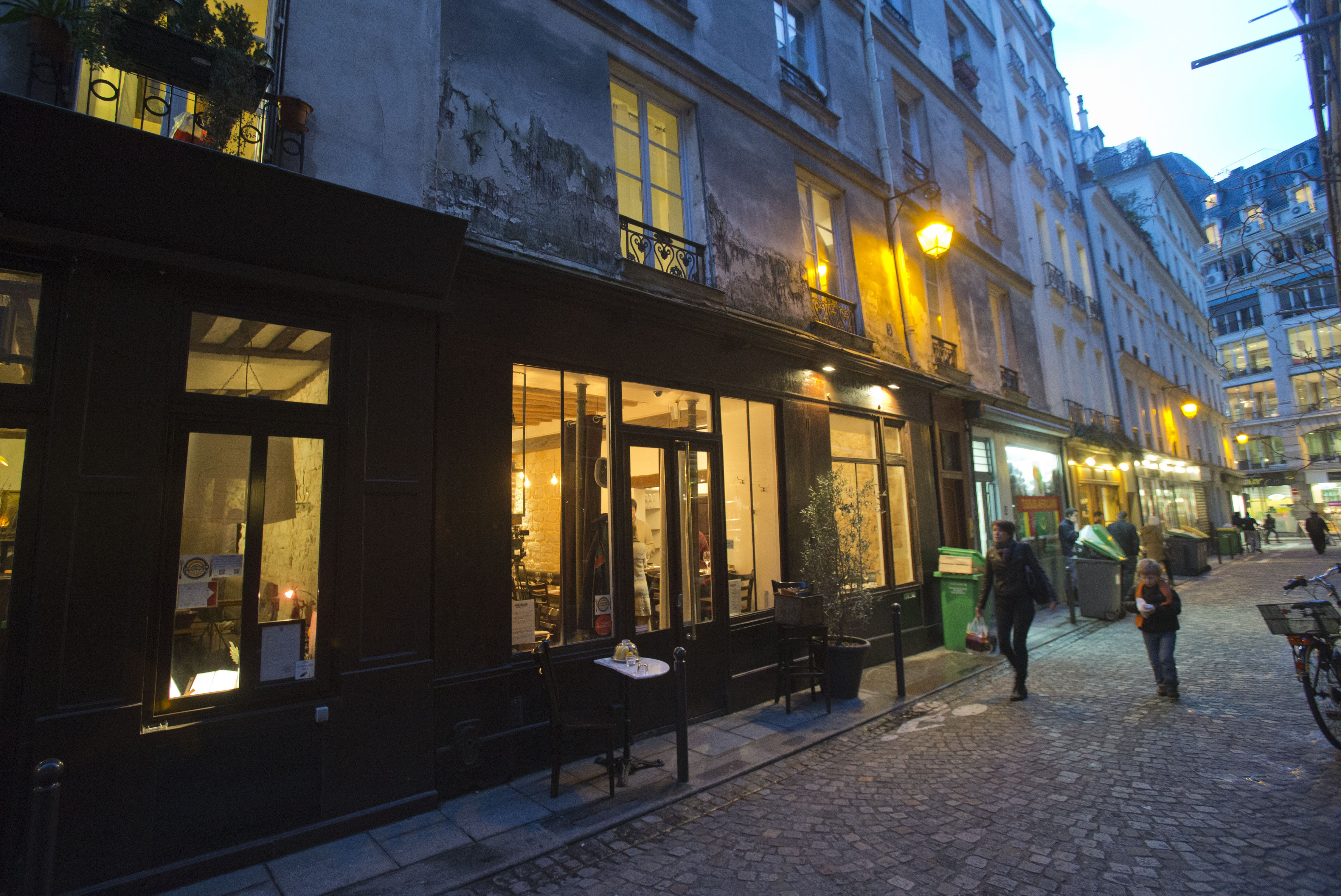 Nickname for roving chef spawns Paris food dream