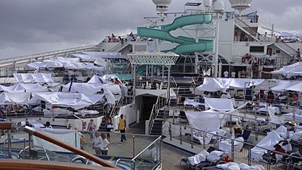 Carnival, passengers in court over disabled ship