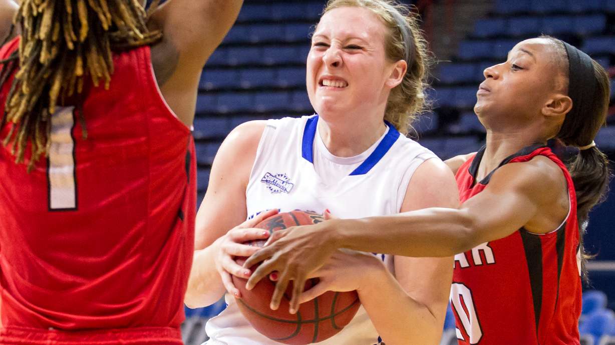 At UNO, winless season tests patience, character