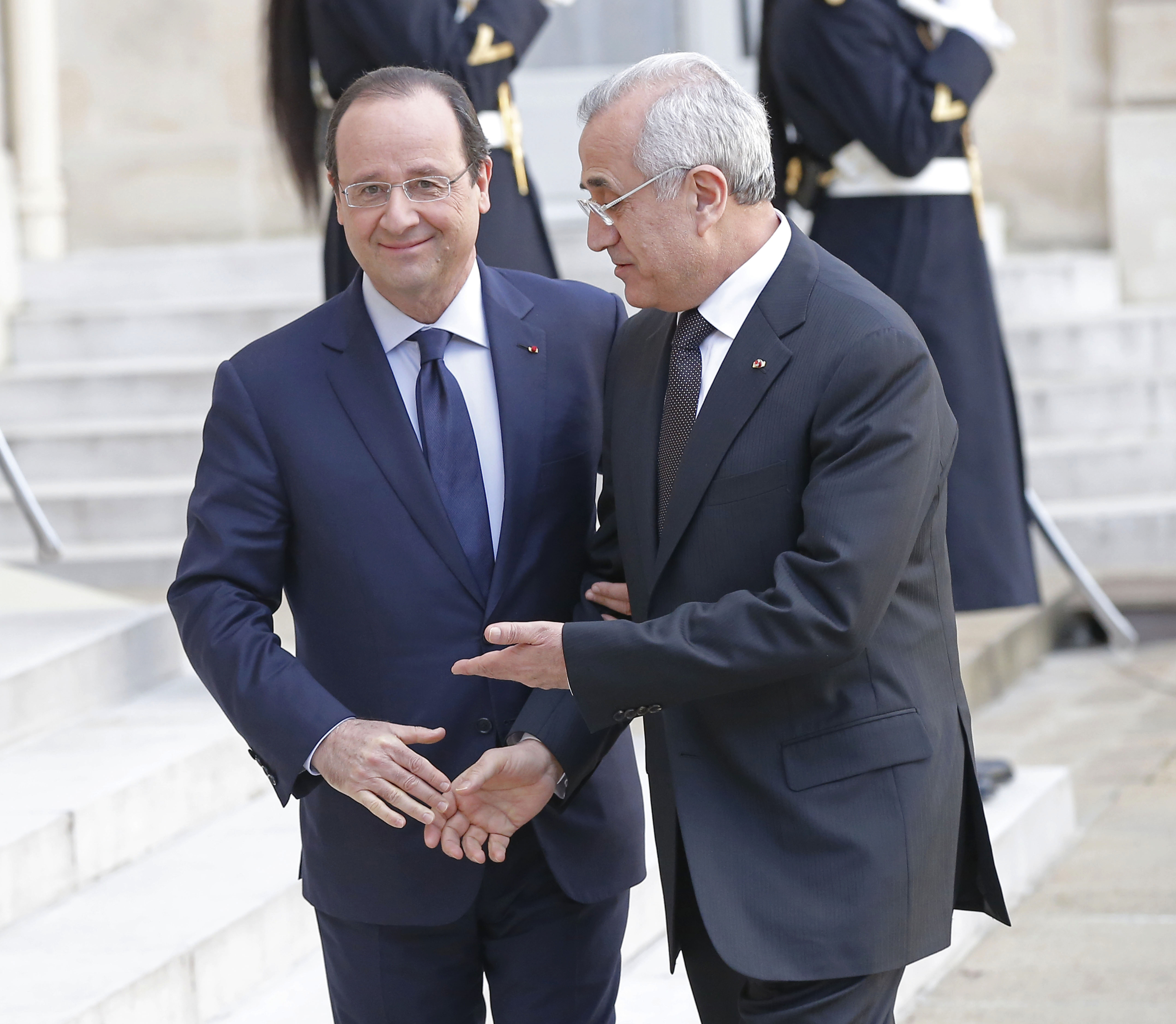 Leaders meet in Paris to win help for Lebanon