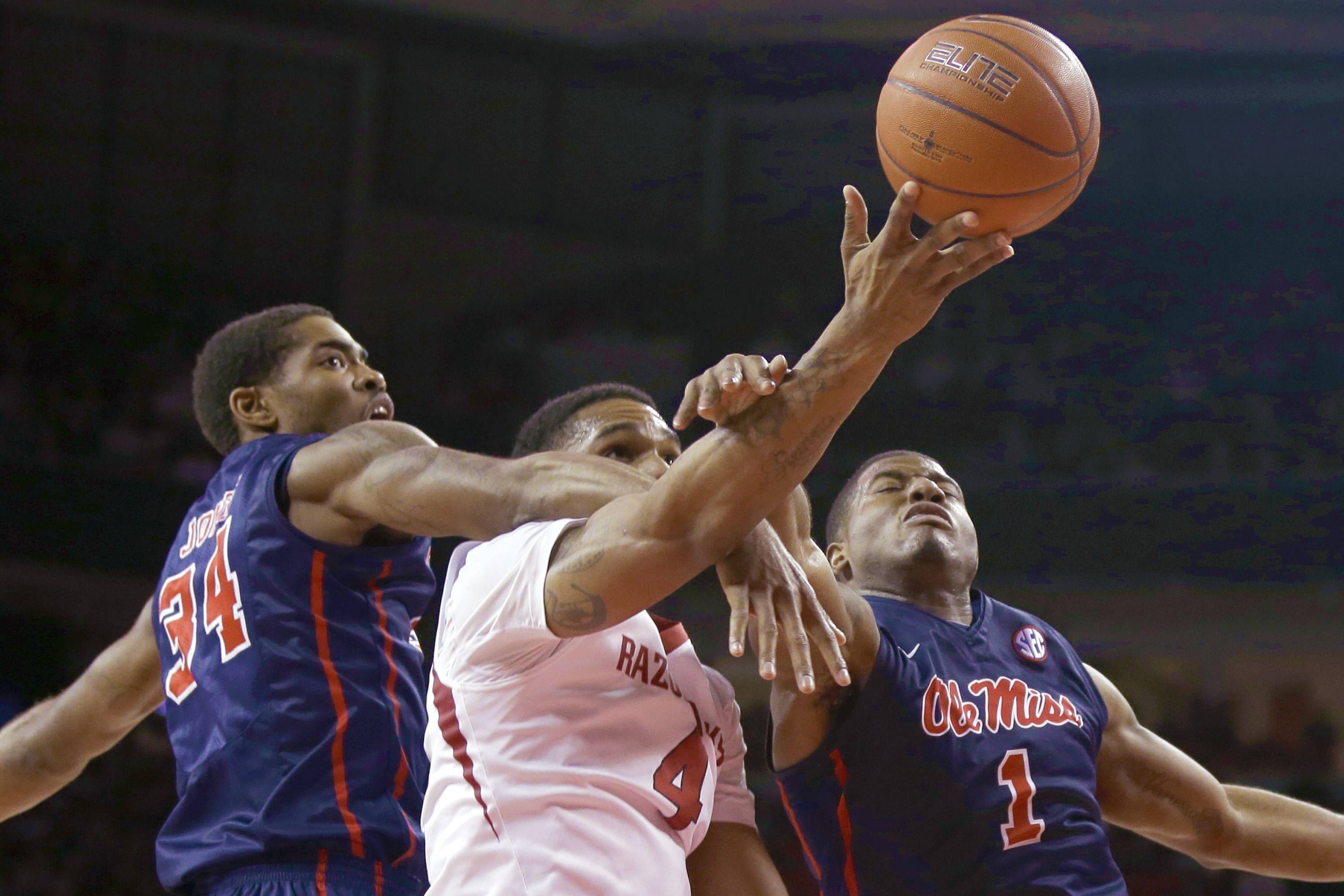 Bell's 3s lead Arkansas past Ole Miss 110-80