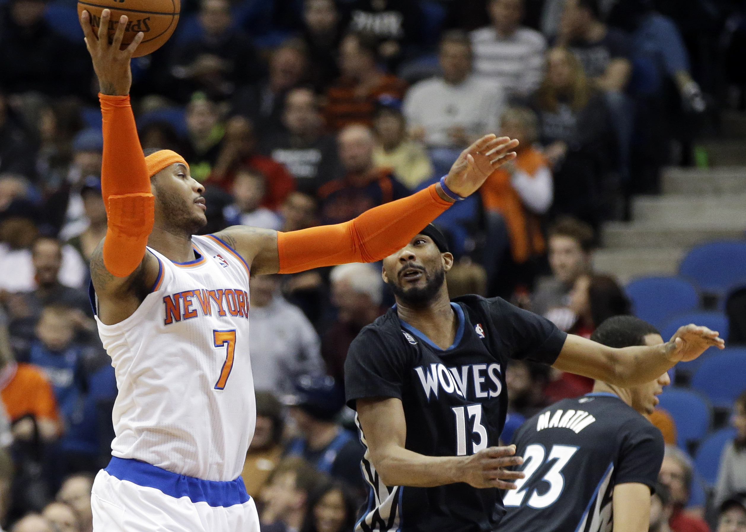 Melo, Knicks snap 7-game skid, top Wolves 118-106