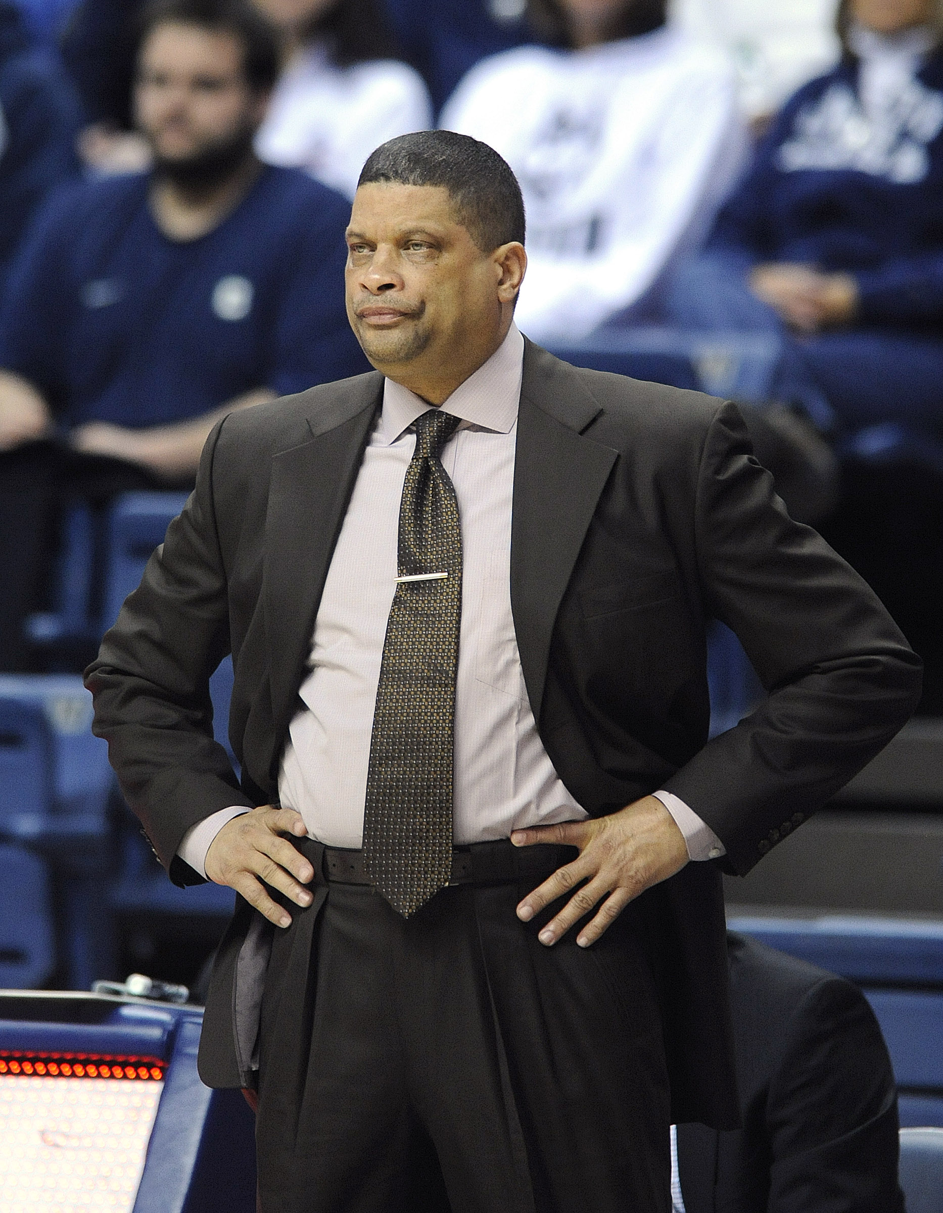 Rutgers losses at No. 19 UConn 69-63