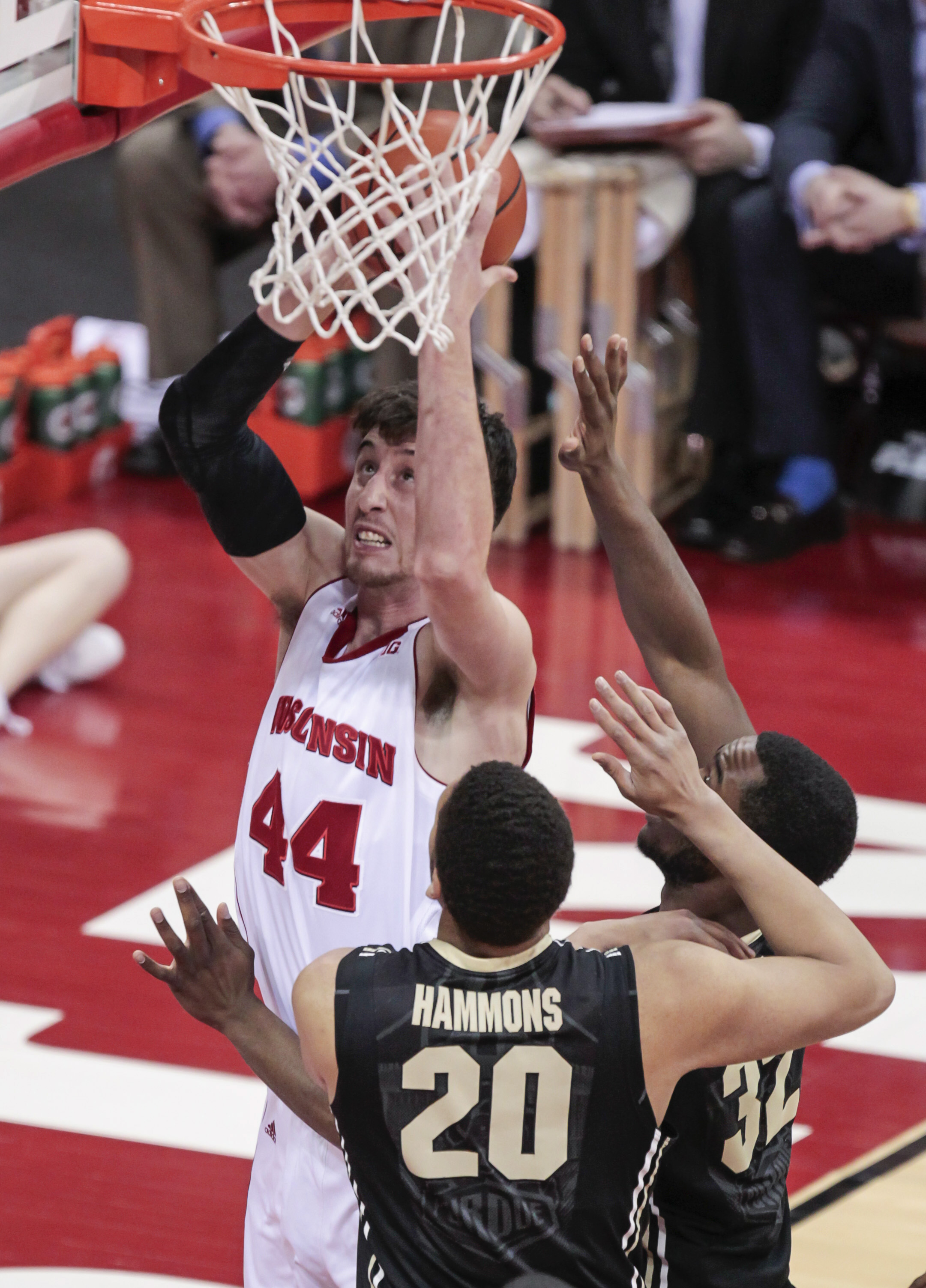 Kaminsky, No. 9 Wisconsin handle Purdue 76-70