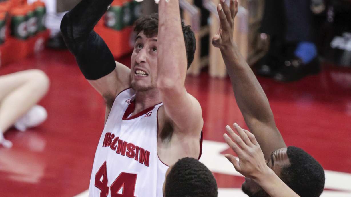 Kaminsky, No. 9 Wisconsin handle Purdue 76-70