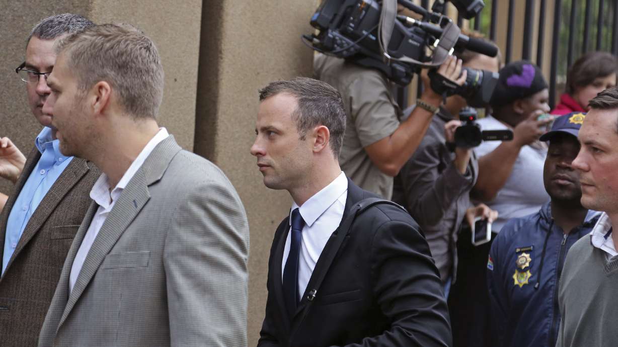 Pistorius trial returns to neighbor testimony