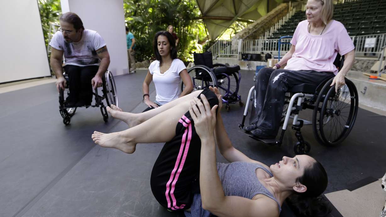AP PHOTOS: Miami dance troupe has disabled members